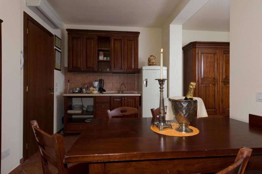 Locanda Ristorante Al Cardellino Bardolino Habitación foto