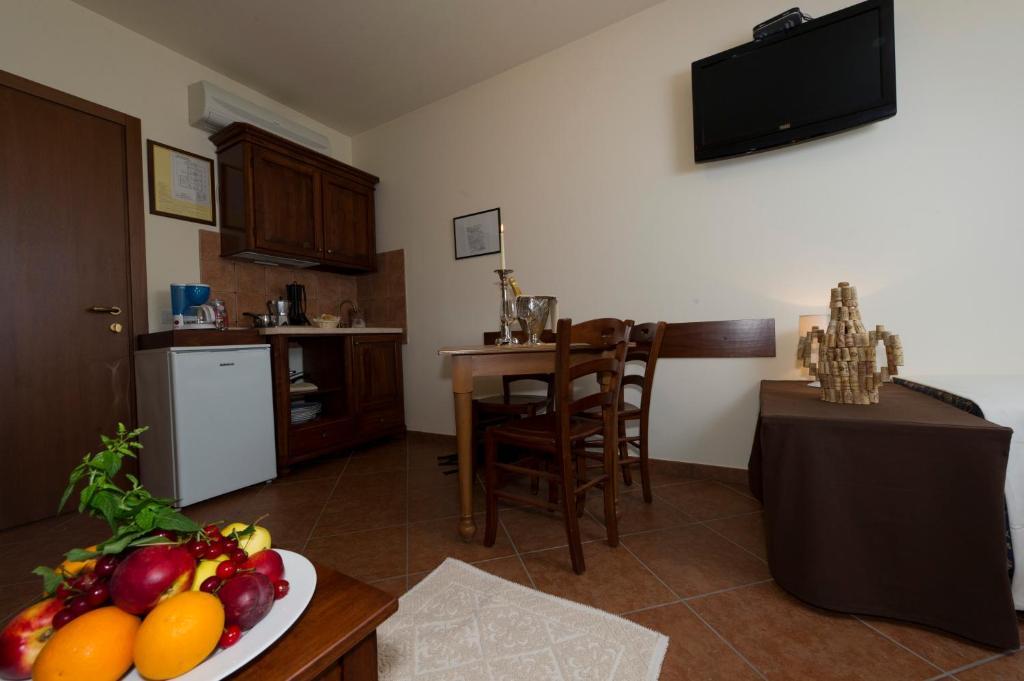Locanda Ristorante Al Cardellino Bardolino Habitación foto